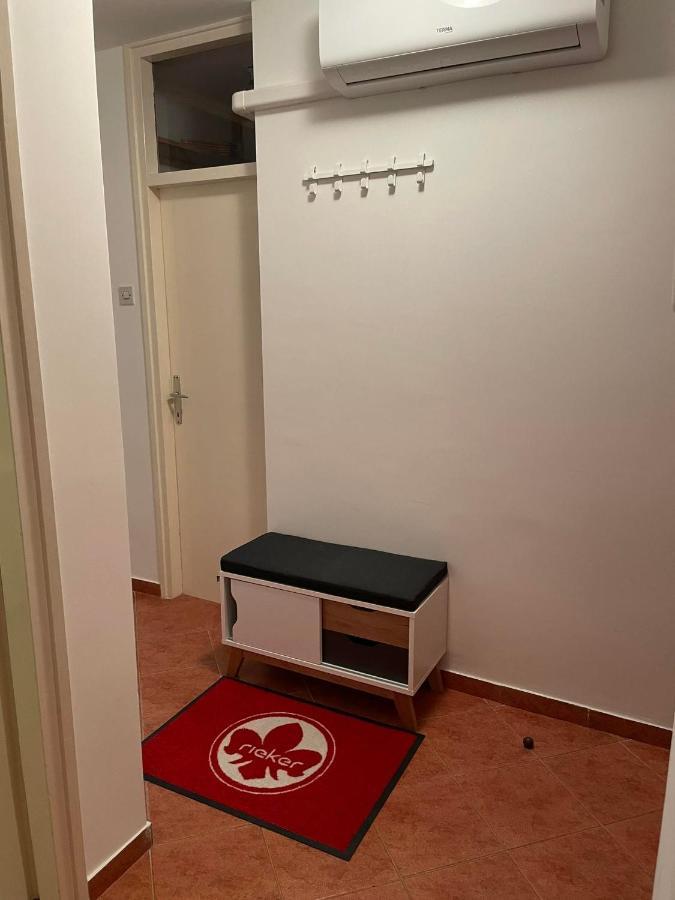 Lolly Apartment Karlovac Exterior photo